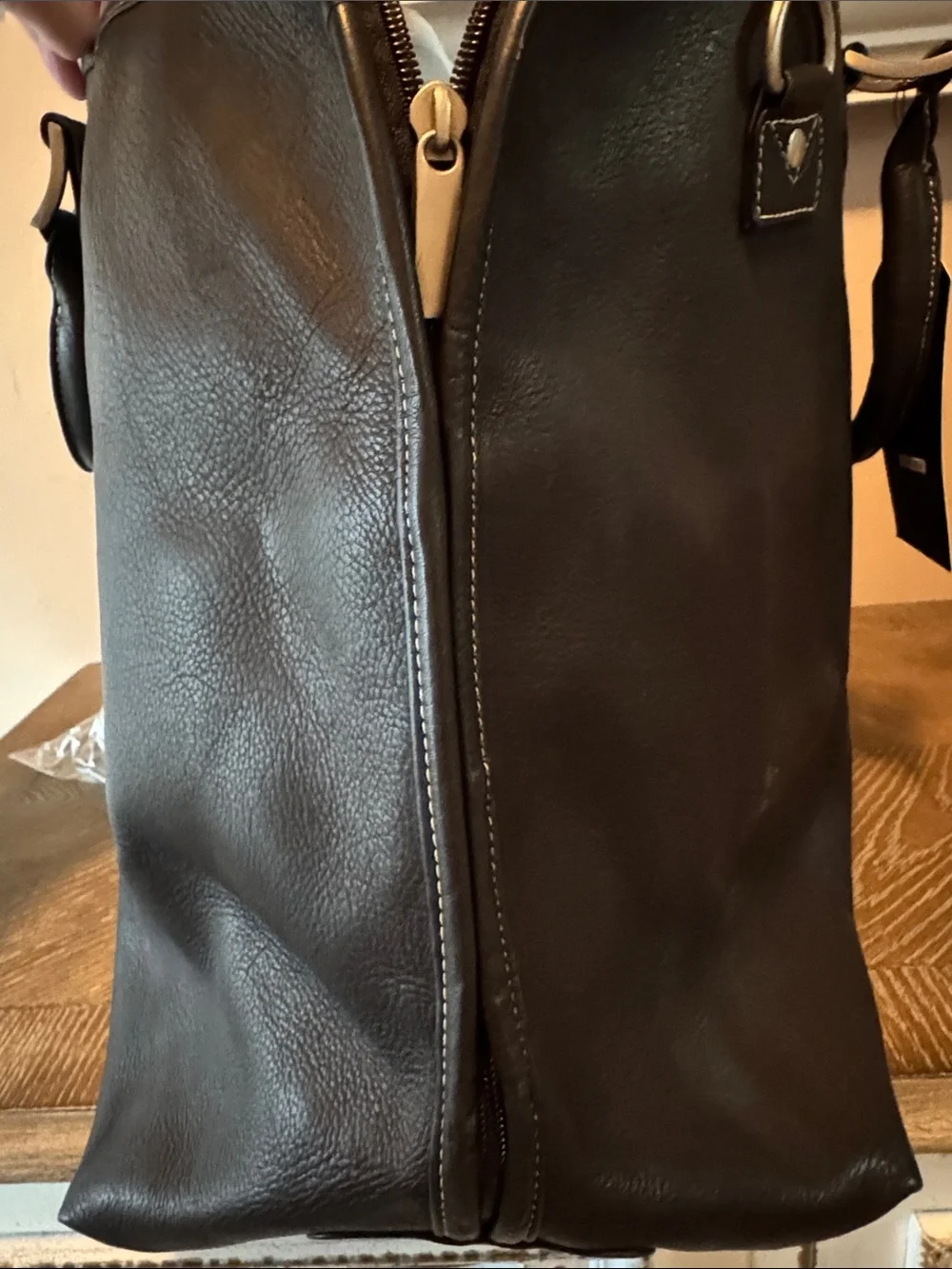 LE DONNE Black Leather Unisex Weekender bag NWT